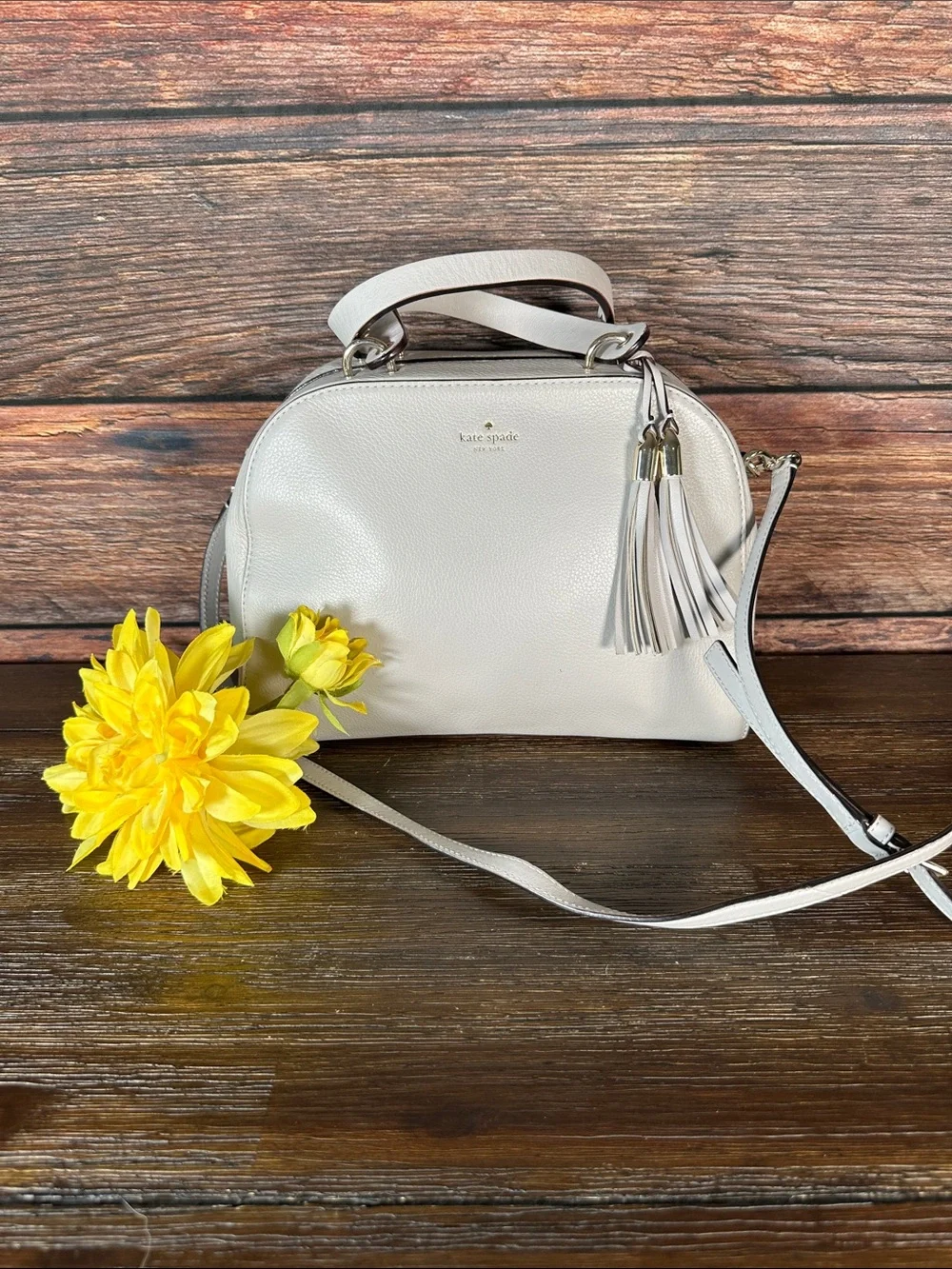 Kate Spade New York Atwood Place Bayley satchel in light grey!
